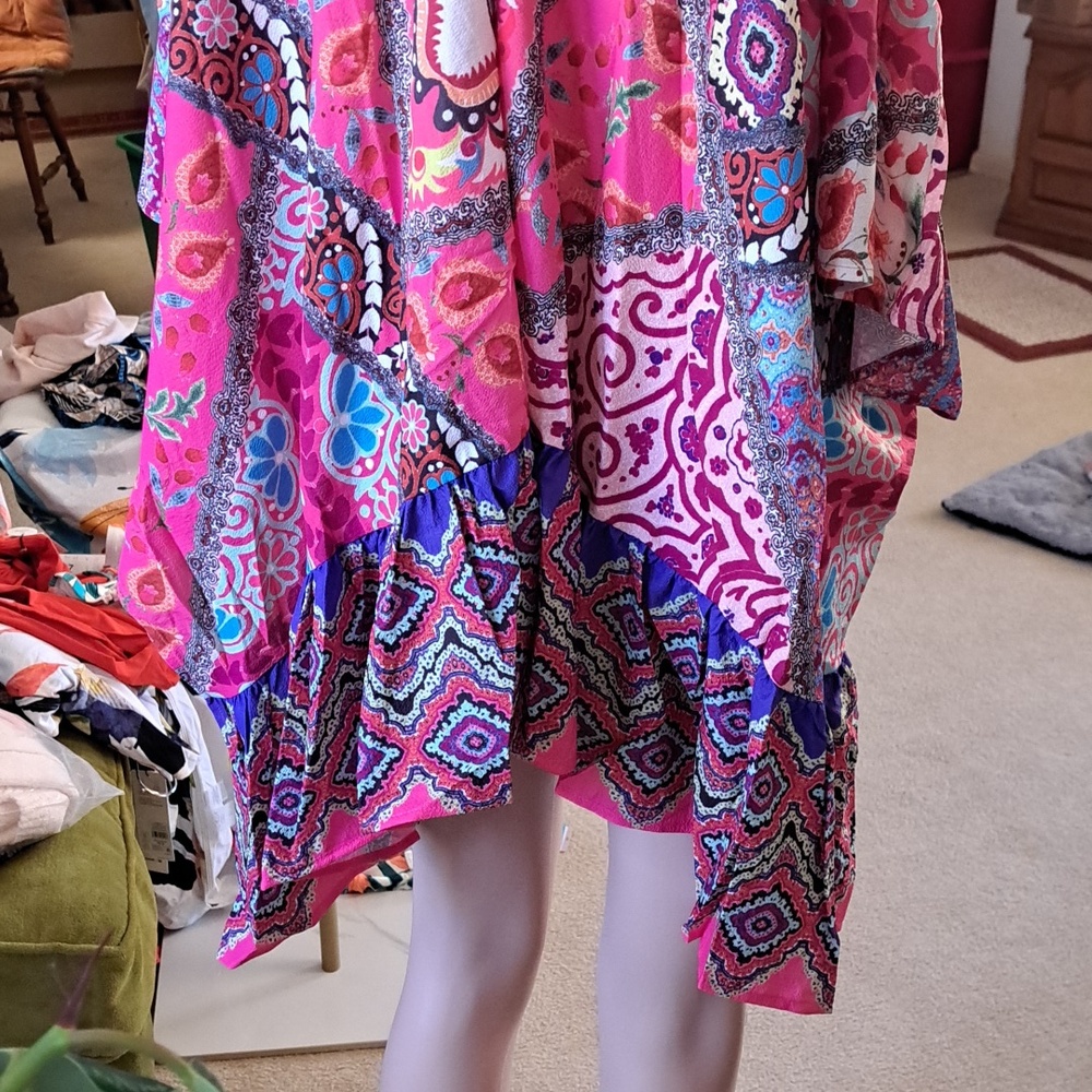 Umgee Vibrant Pink Paisley Patchwork Tie-Neck Coverup - Picture 6 of 7